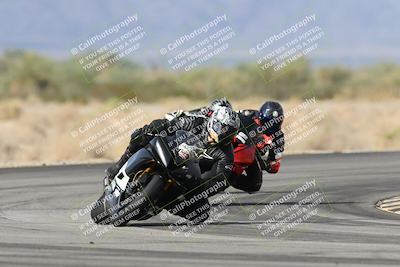 media/Nov-16-2025-Race Pace (Sun) [[8c5fa54630]]/Verified Riders/7-Turn 4 (1155am)/